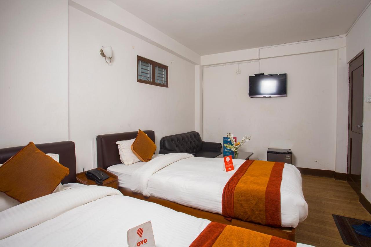 Oyo 104 Hotel Baltic Inn Kathmandu Exterior photo